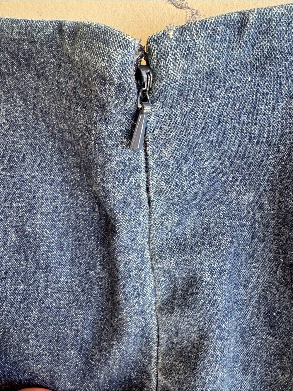 Embroidered Hem Wide-Leg Crop Women’s Jeans - Blue - Picture 4 of 6